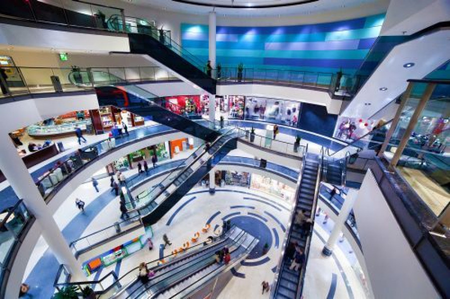 Centro comercial123rf b 690 18014