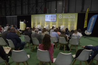 Presentación del informe en REBUILD (1)