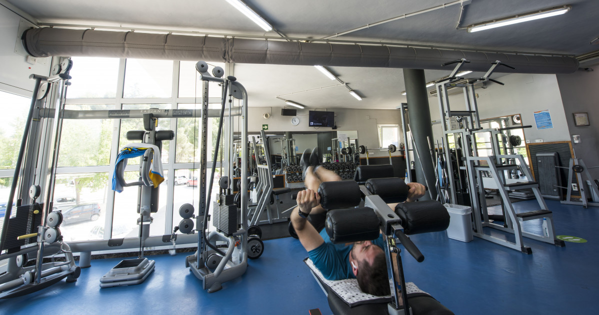 Gimnasio del centro deportivo comarcal de La Requena Valencia (2)